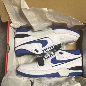 Nike Men's White and Blue Air Alpha Force 88'